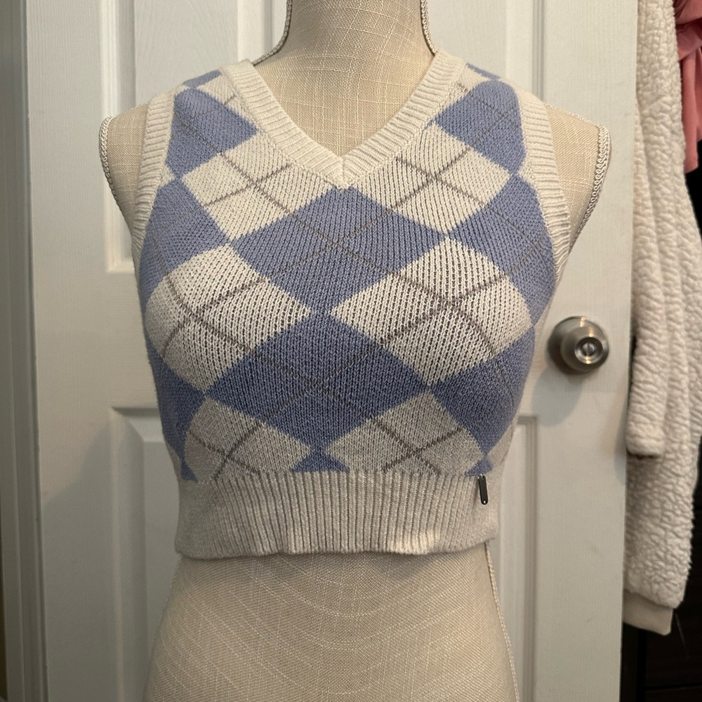 Hollister Blue and White Knit Vest